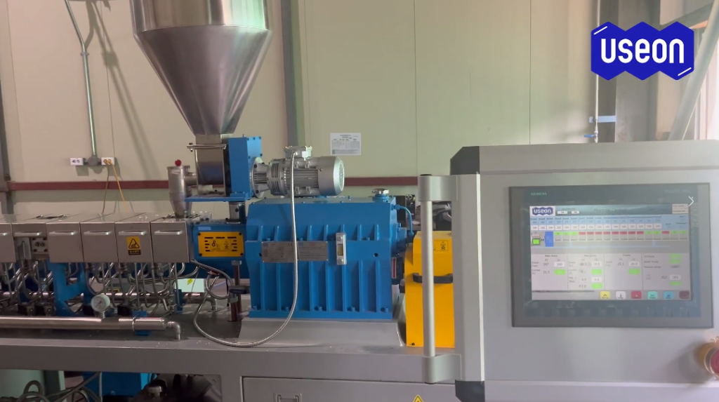 LAB35 Twin Screw Extruder + Underwater Pelletizer | PS Micro Granules | 20–50kg/h Compounding Line